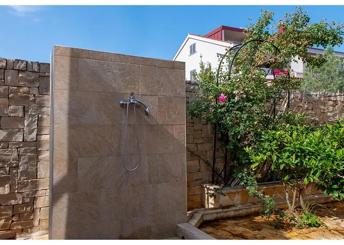 Gorgeous In With Wifi